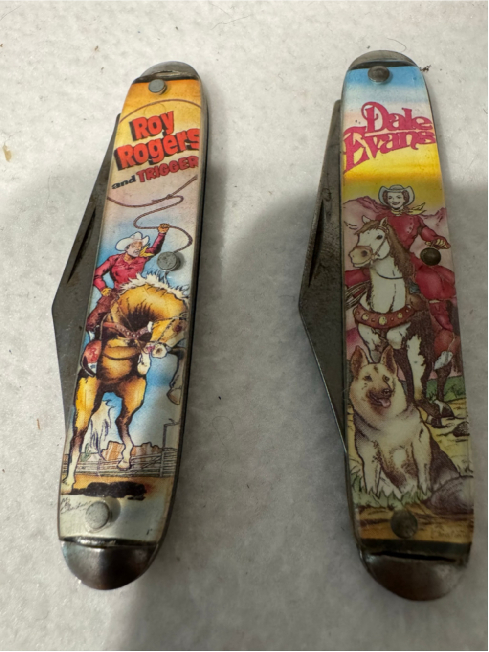 Vintage Roy Rogers and Dale Evans Pocket Knife Set, Black/Multicolor